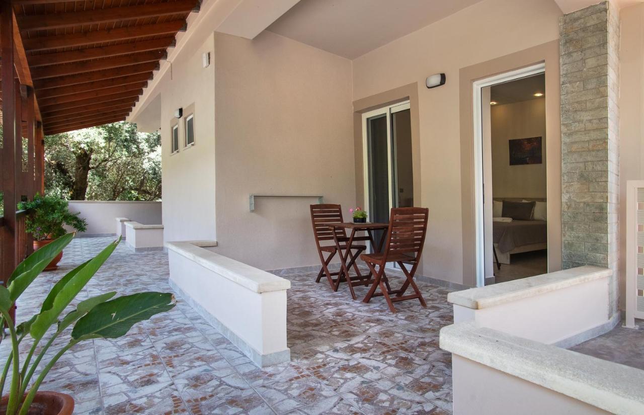 Antartisa B&B Limni  Exterior foto
