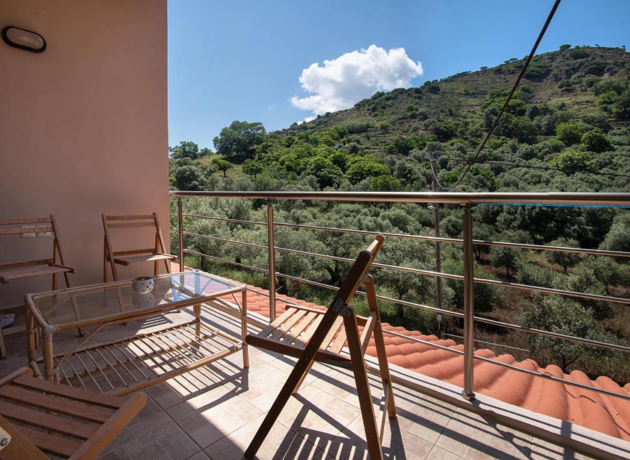 Antartisa B&B Limni  Exterior foto